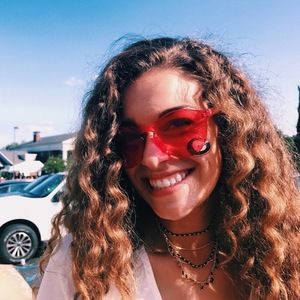 Meet your Posher, Adeline